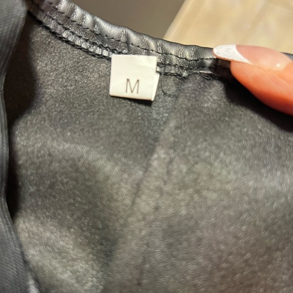 🖤🖤Asymmetrical Hem Faux Leather Strapless   Dress🖤🖤SZ M 🖤NWOT - Picture 6 of 14
